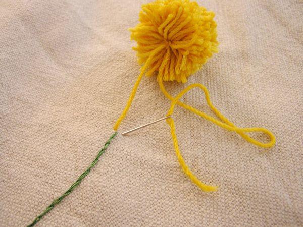 Ponpon çiçekler ile adım adım el işi yastık yapılışı